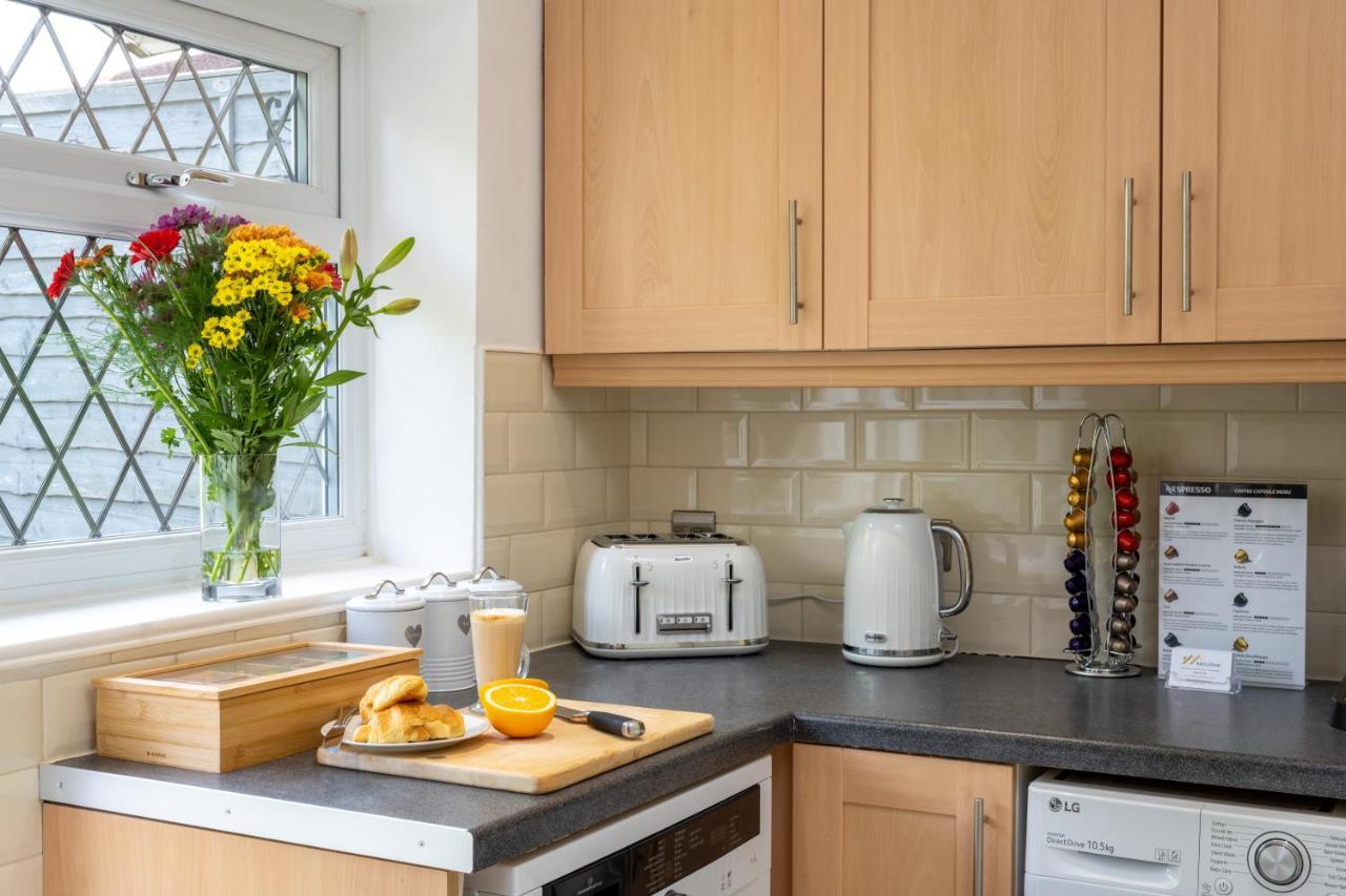 Mulberry House - Luxurious And Modern 4-Bed In Solihull Near Nec,Jlr, Airport, Resorts World, Hs2 Zewnętrze zdjęcie