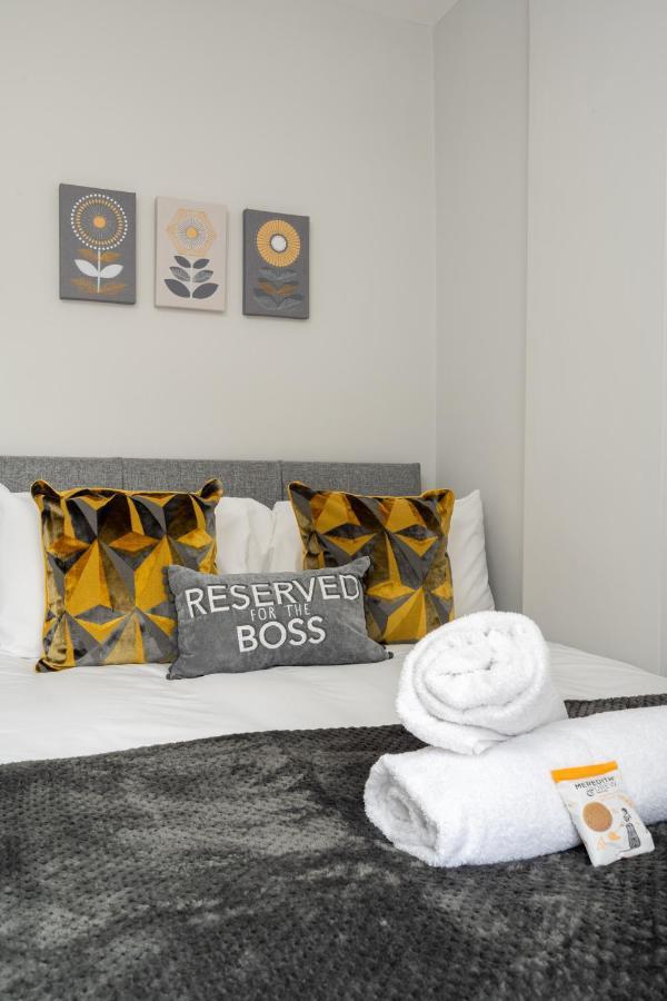 Mulberry House - Luxurious And Modern 4-Bed In Solihull Near Nec,Jlr, Airport, Resorts World, Hs2 Zewnętrze zdjęcie